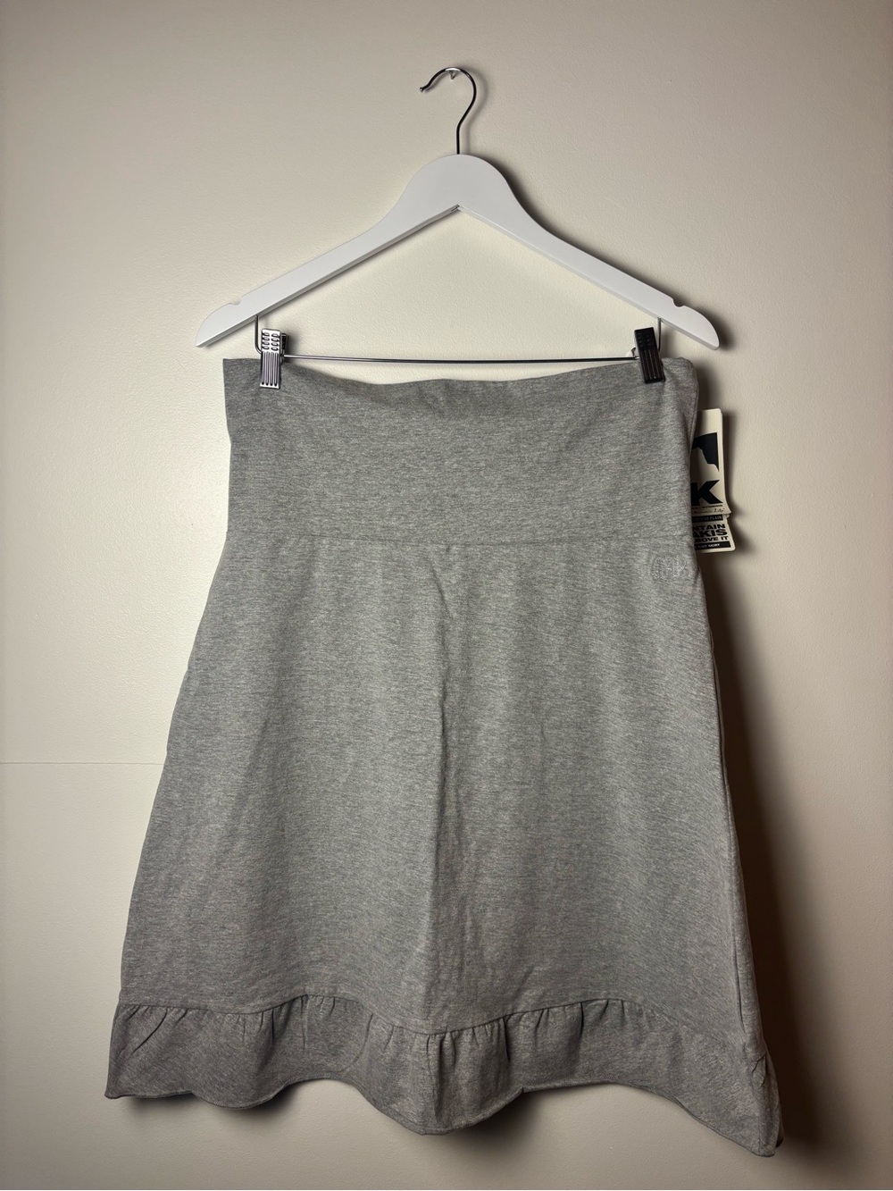 NWT Mountain Khakis Heather Gray A-Line Ruffle Skirt, size medium